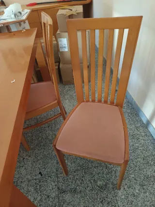 Mesa comedor madera maciza + 4 sillas