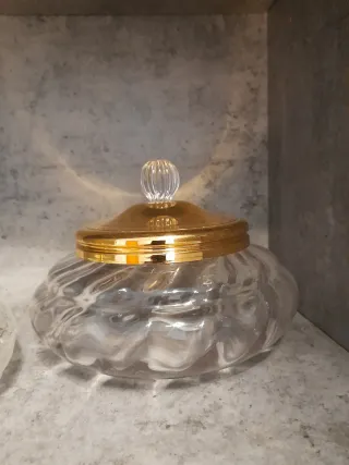 Bombonera Grande Cristal y Metal Dorado