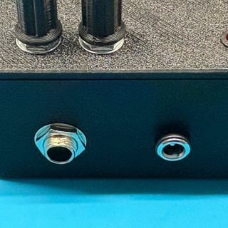 Dub siren con reverb e delay