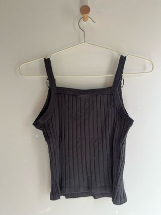 Camiseta Zara gris con tirantes. Talla  12/ 13 año