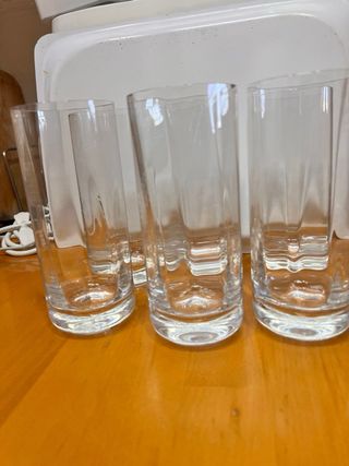 Cubitera y 6 vasos altos cristal