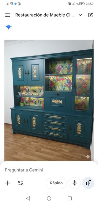 Mueble clásico para restaurar. Color castaño,