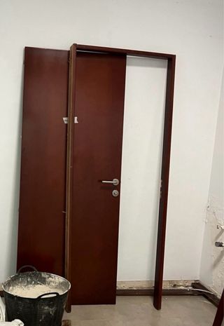 Puertas de madera maciza