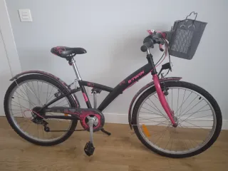 Bici niña 24 B'TWIN negra y rosa