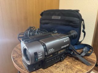 Sony Handycam Video 8 XR 220x Zoom