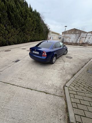 Volkswagen Passat 2003