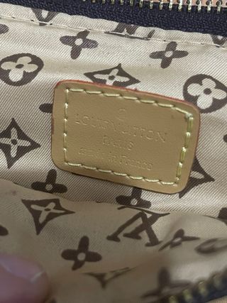 Louis Vuitton falta el enganche de la cremallera