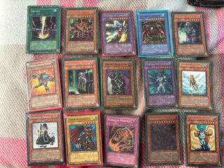 Lotto 71 carte Yu-Gi-Oh! Italiane