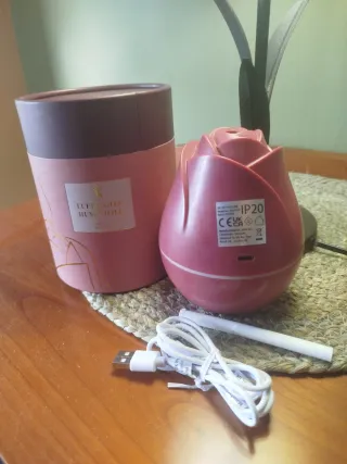 Humidificador Forma Rosa Nuevo en Caja. Regalo.