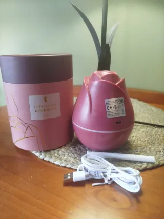 Humidificador Forma Rosa Nuevo en Caja. Regalo.