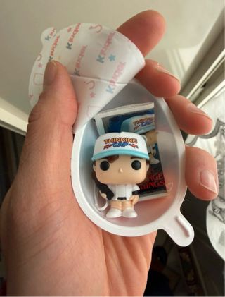 Kinder Joy Stranger Things Funko Pop Dustin