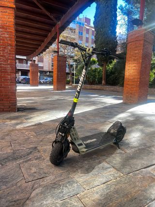 Patinete eléctrico BISON