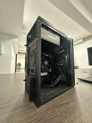 PC Ordenador AMD Ryzen 3 2200G + Teclado y Ratón