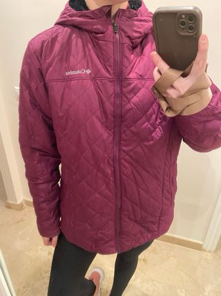 Chaqueta Columbia térmica forro pelo con capucha