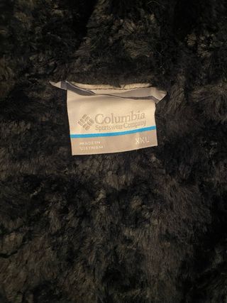 Chaqueta Columbia térmica forro pelo con capucha