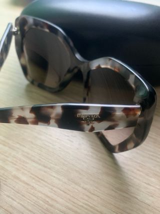 Gafas de sol Prada Tortoise