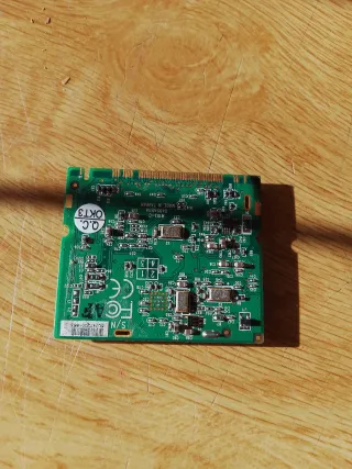 Tarjeta electrónica verde