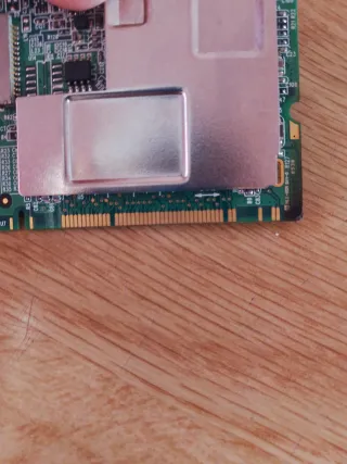 Tarjeta electrónica verde