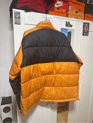 Chaqueta Columbia Plumas Naranja y Negra