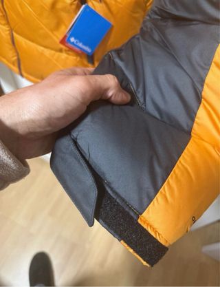 Chaqueta Columbia Plumas Naranja y Negra