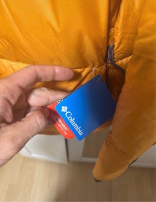 Chaqueta Columbia Plumas Naranja y Negra