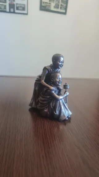 Figura Decorativa Monjes Budistas Tibetanos