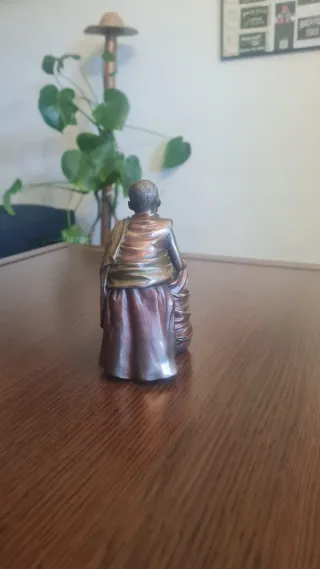 Figura Decorativa Monjes Budistas Tibetanos