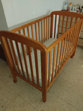 Culla in legno per neonato