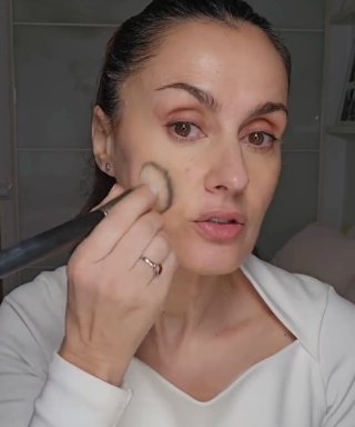 Bobbi Brown Base de Maquillaje  SPF 15