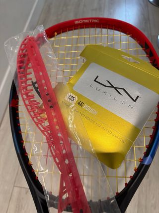 Raqueta Yonex Vcore 100 G2