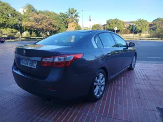 Renault Latitude 2011