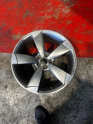 Llanta ORIGINAL Audi A3 RS3 Rotor R18