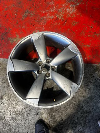 Llanta ORIGINAL Audi A3 RS3 Rotor R18