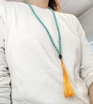 Mala tibetano con turquesa natural
