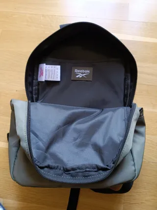 Mochila Reebok Gris