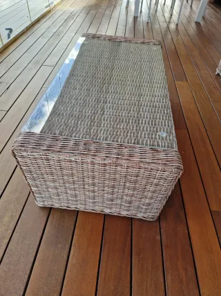 Mesa de jardín ratán y cristal