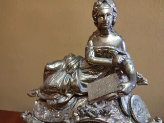 Reloj de mesa bronce figura mujer