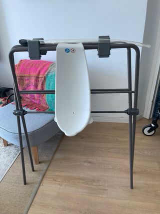 Soporte Stokke bañera + manguera y hamaca