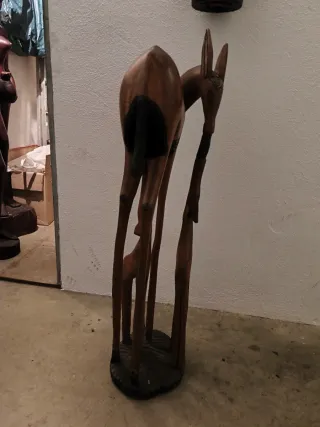 Figura ciervos, artesanía africana en madera