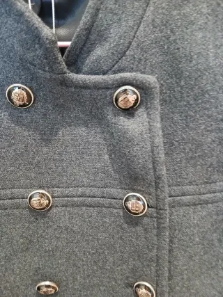 Abrigo Zara gris sin estrenar