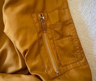 Chaqueta bomber color mostaza Pimkie