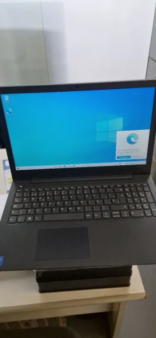 Portátil Lenovo Negro