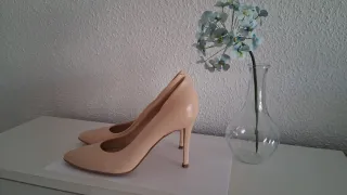 Zapatos tacón piel color nude talla 37