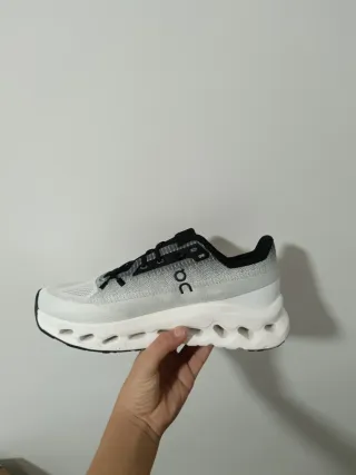 On Cloudtilt Zapatillas Gris/Blanco