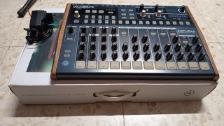 Arturia Drumbrute Caja Ritmos Sintetizador