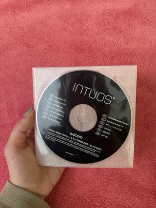 Wacom Intuos Creative Pen & Touch Tablet