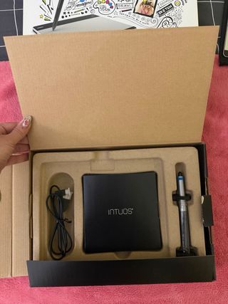 Wacom Intuos Creative Pen & Touch Tablet