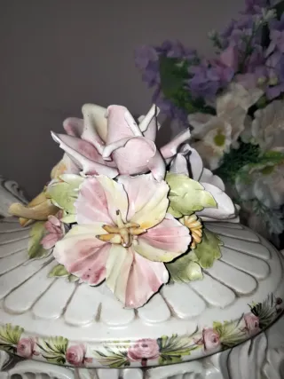 Zuppiera Bassano decorata rose