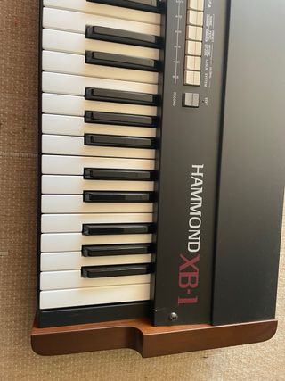 Órgano Hammond XB-1