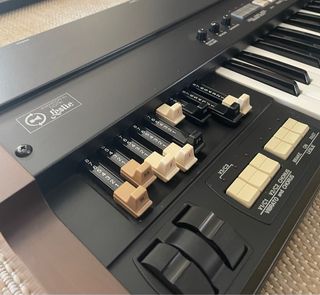 Órgano Hammond XB-1